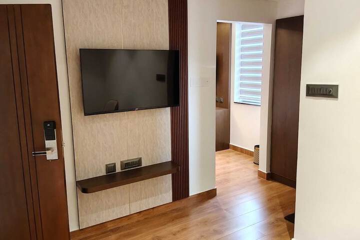 Room 26 of 33