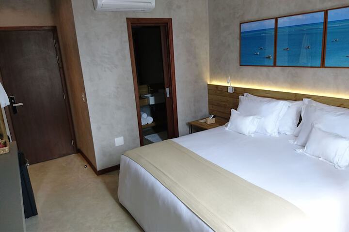 Room 6 of 67