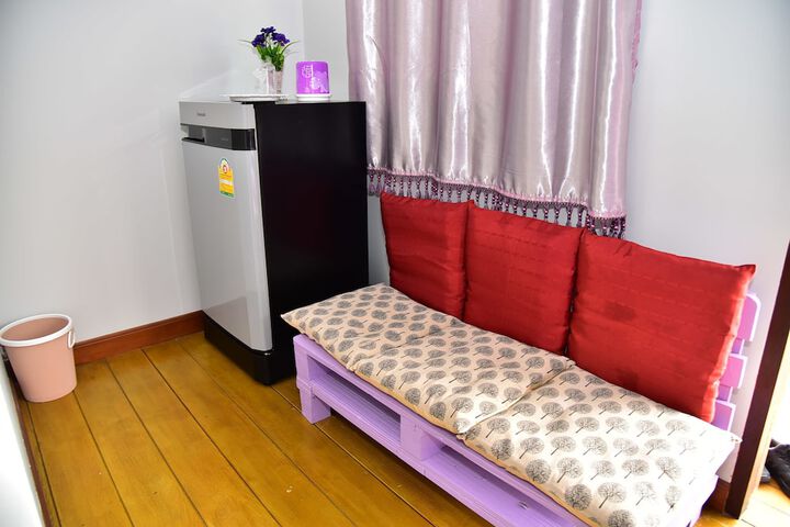 Room 18 of 37