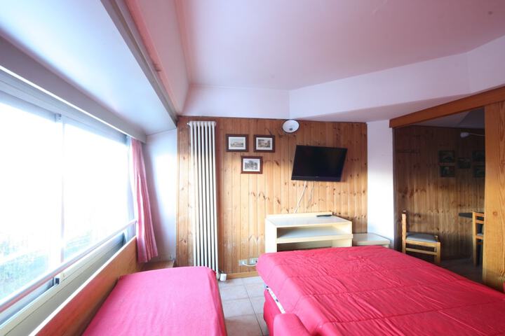 Room 15 of 74