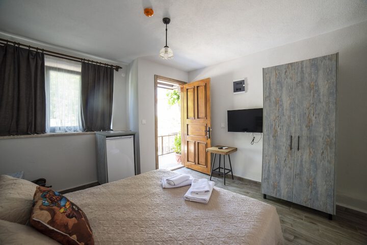 Room 9 of 39