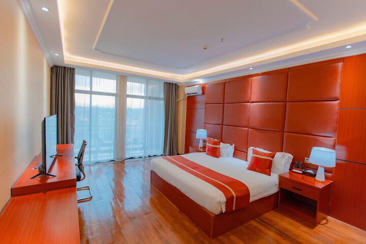 Room 4 of 29
