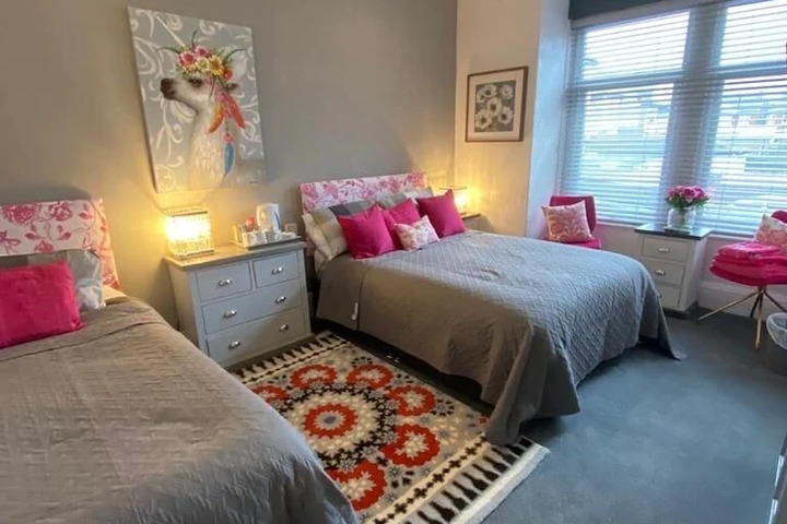 Room 3 of 5