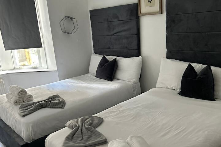 Room 87 of 146