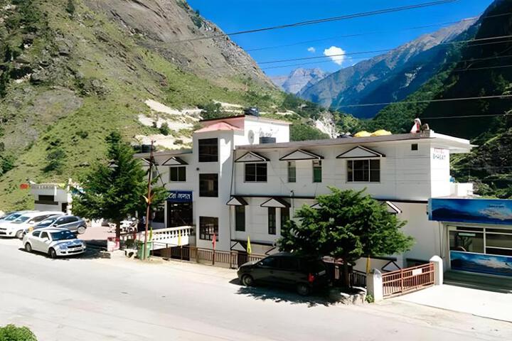 Hotel Bhagat