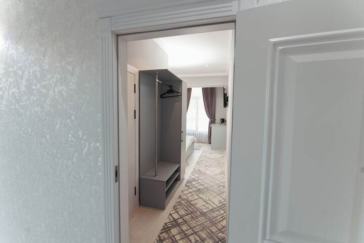 Room 15 of 51