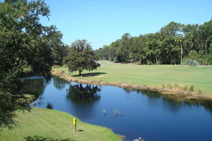 Photo of 2 BR Evian Gorgeous Golf Views King 2 Twins Fold Out Bikes & Beach Gear included 2 Parking passes