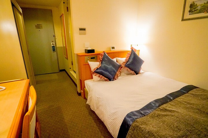 Room 19 of 74