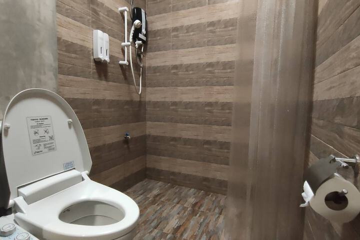 Room 35 of 52