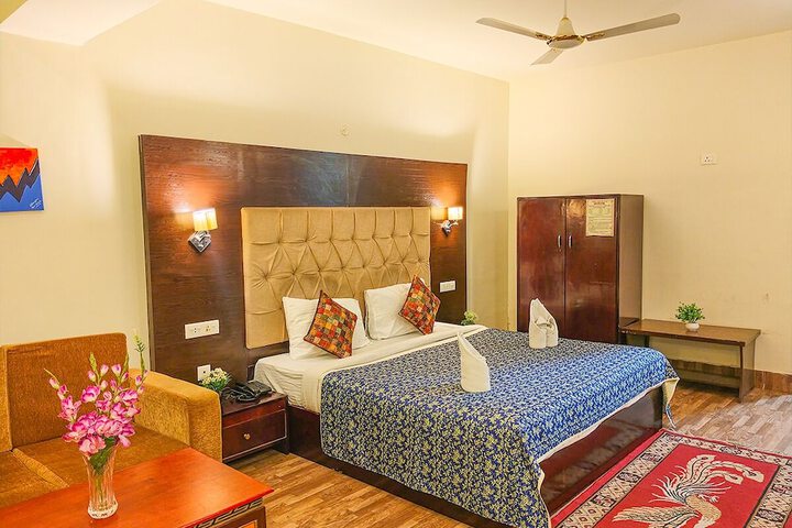 Room 2 of 14