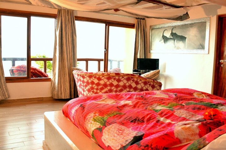 Room 3 of 26