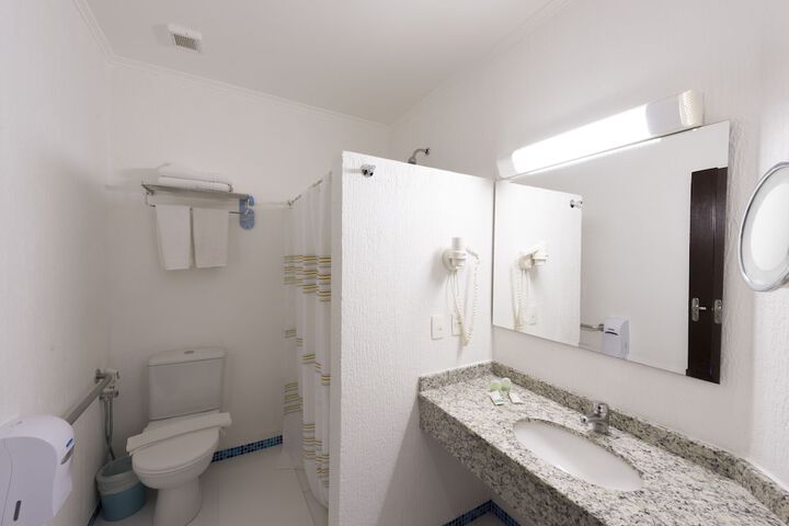Room 14 of 31