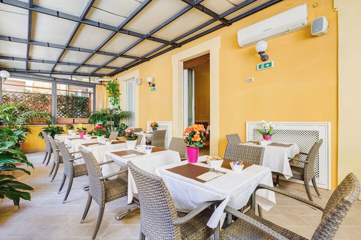 Terrace/Patio 57 of 60