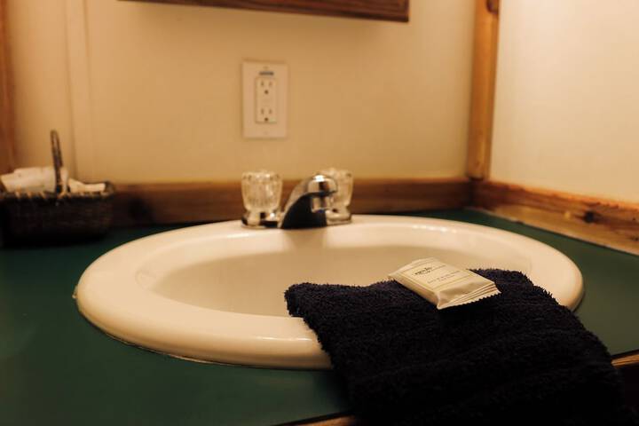 Room 854 of 917