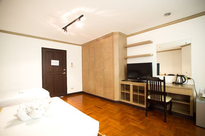 Room 26 of 36