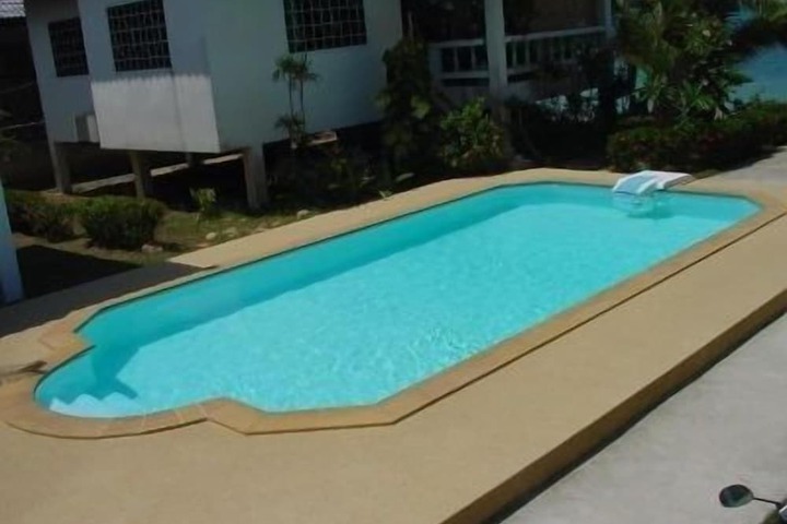 Pool Hotel