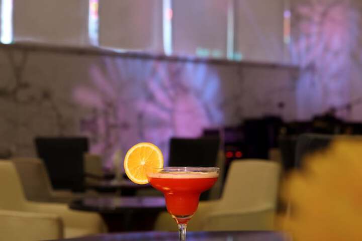 Lounge 61 of 75