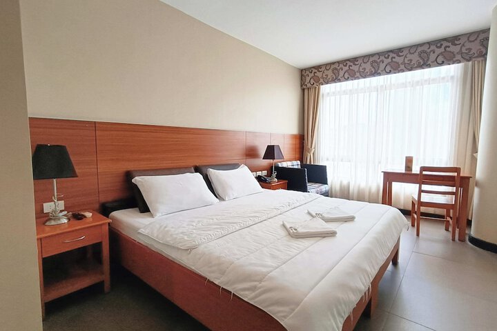 Room 48 of 73