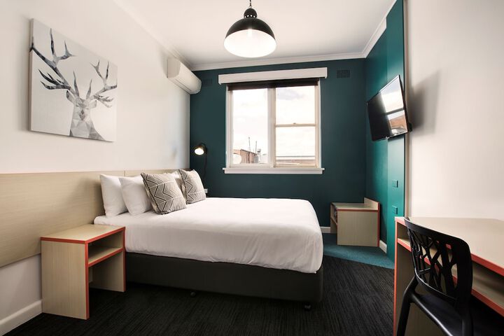 Room 21 of 43