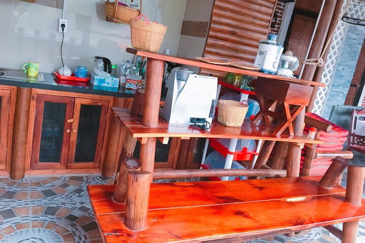 Dining 11 of 27