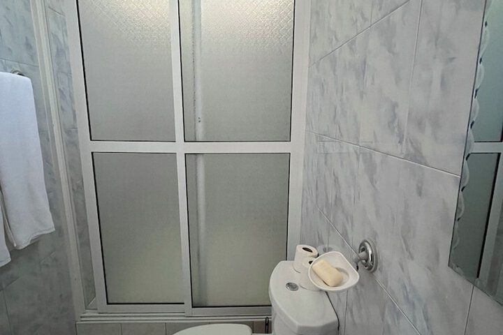 Room 7 of 11