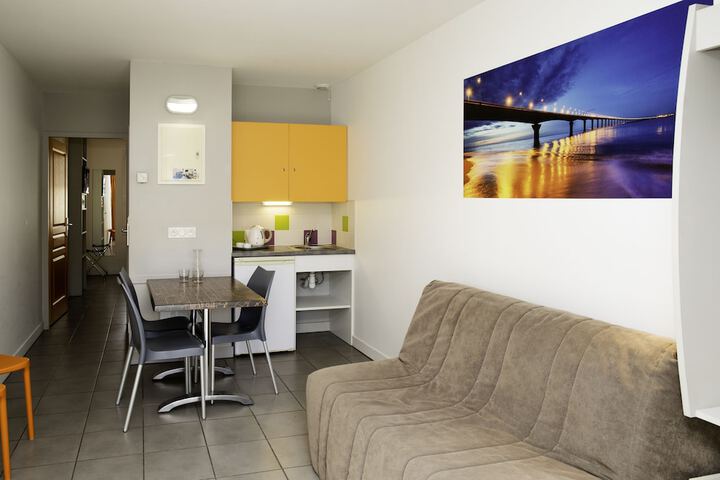 Room 12 of 43