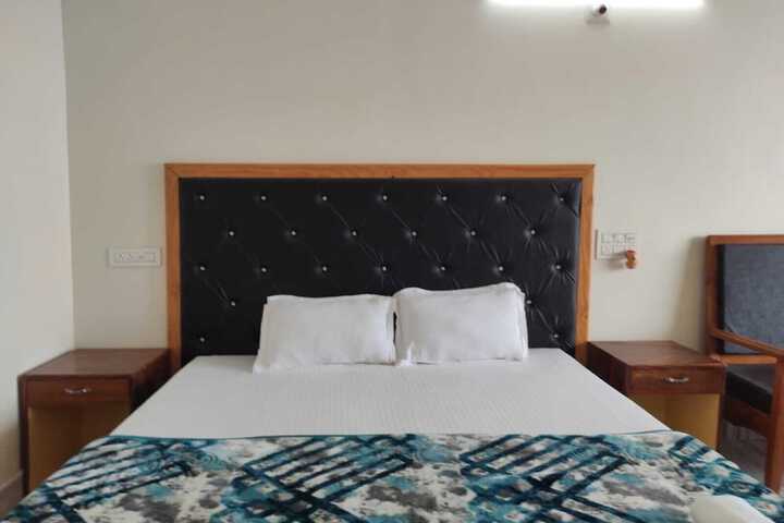 Room 6 of 29