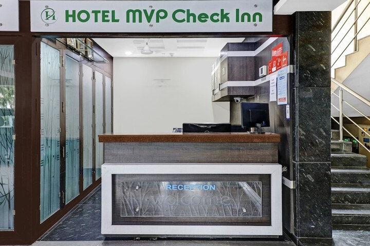 Hotel Interior 4 of 28
