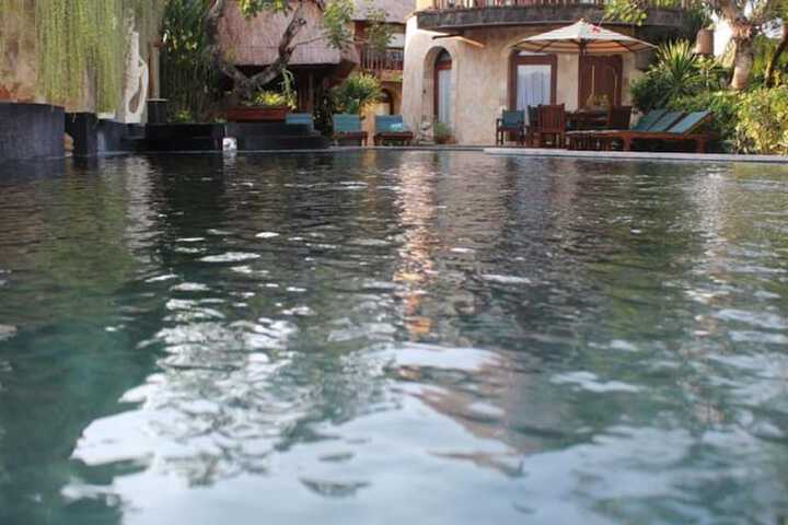 Pools & Facilities