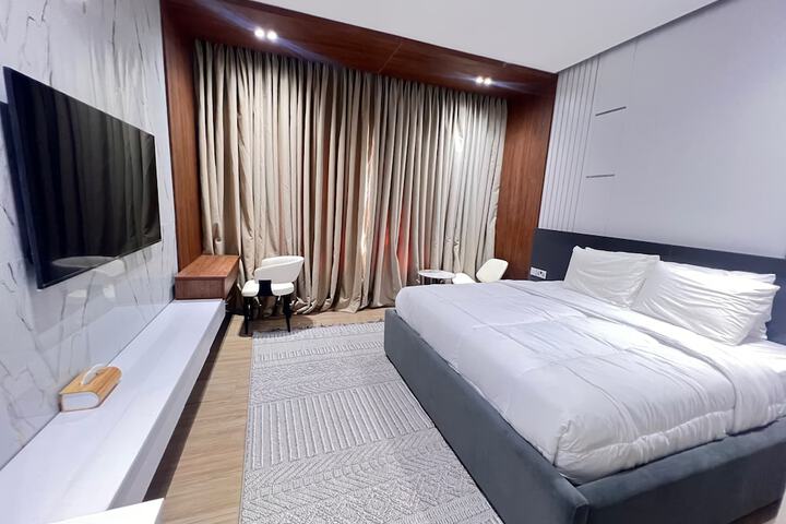 Room 21 of 61