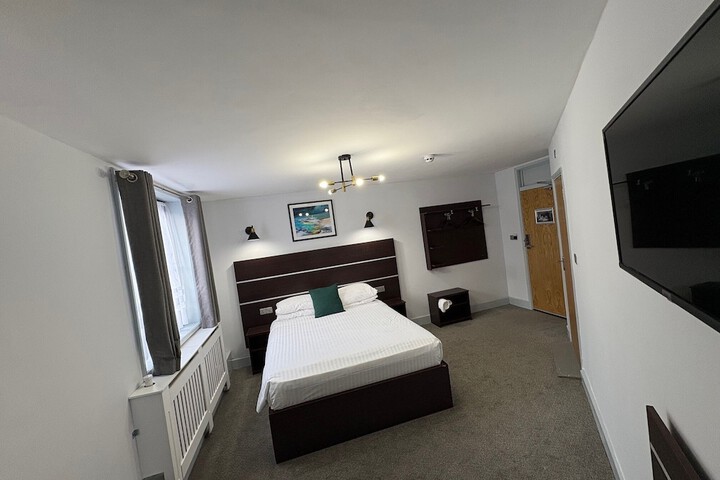Room 30 of 86