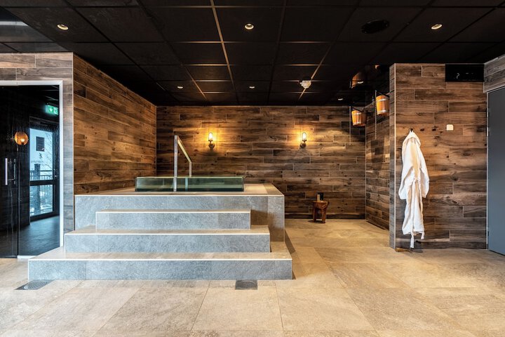 Spa 19 of 58