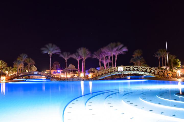 Pool 53 of 96