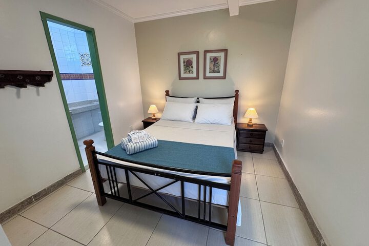 Room 6 of 35