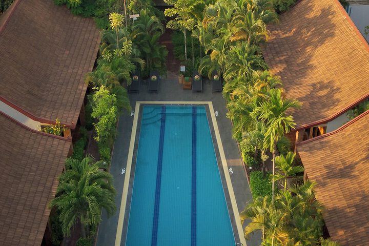 Pool 49 of 99