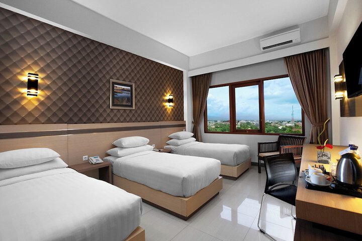 Room 15 of 43