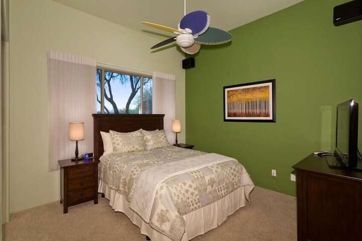 Room 10 of 36