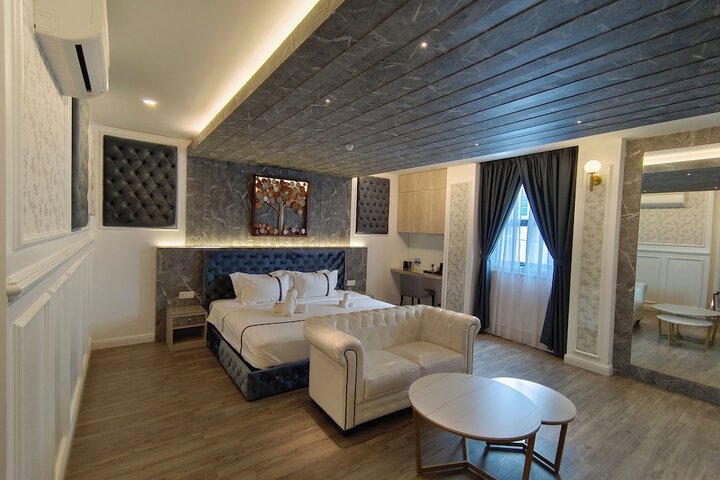 Room 20 of 66