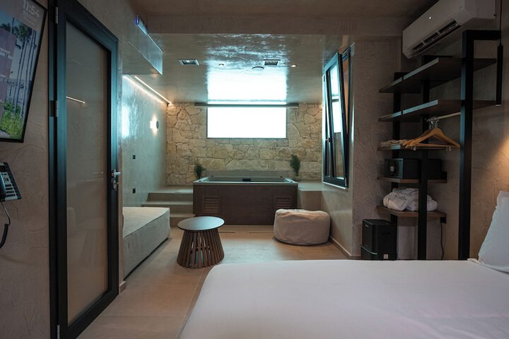 Room 41 of 112