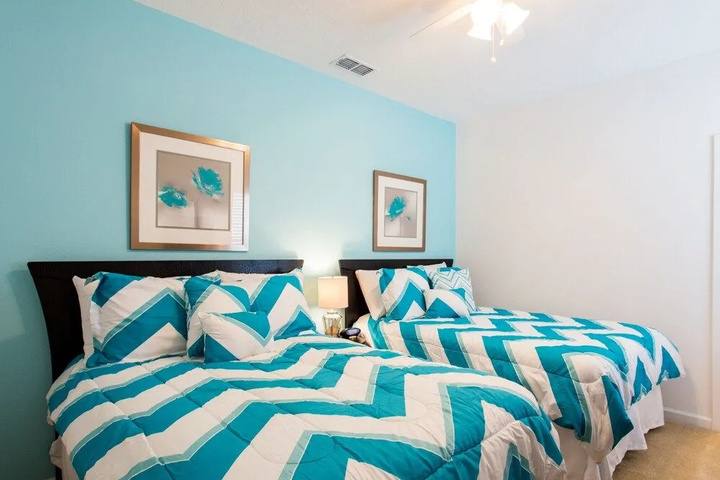 Room 2 of 23