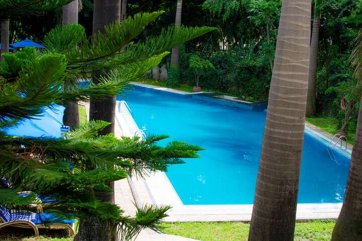 Pool 37 of 102