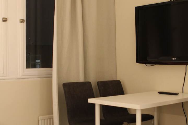 Room 42 of 82