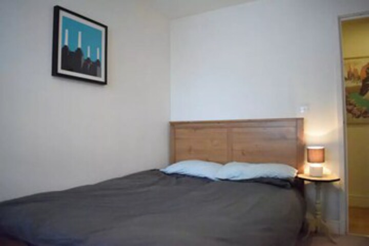 Room 7 of 11