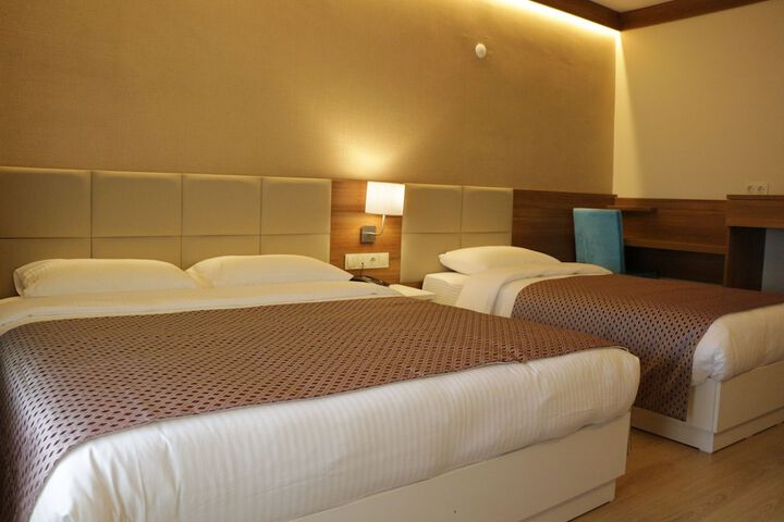 Room 15 of 16