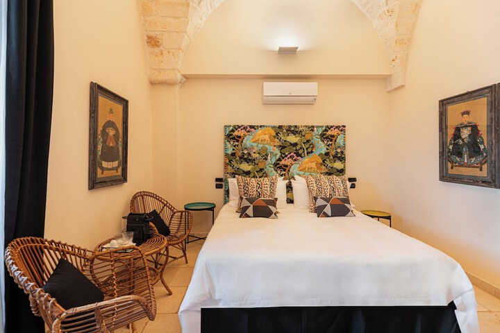 Room 15 of 92