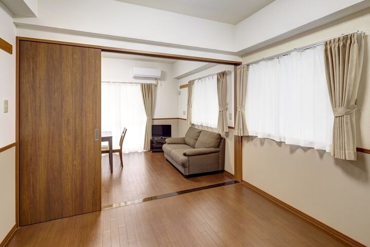 Room 5 of 62