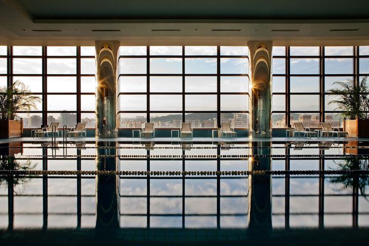 Pool 43 of 129