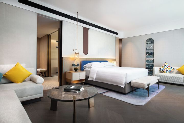 Room 12 of 75