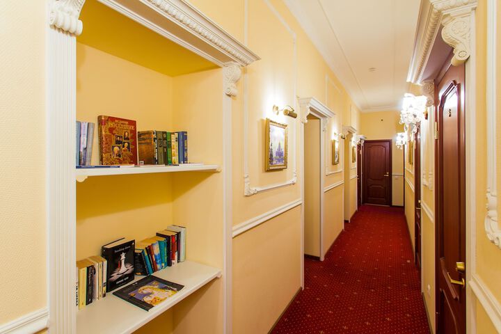 Ballroom/Hall 21 of 23