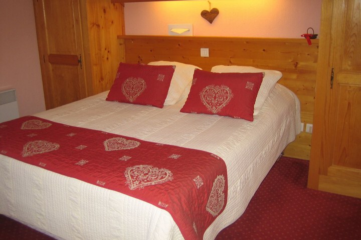 Room 6 of 50